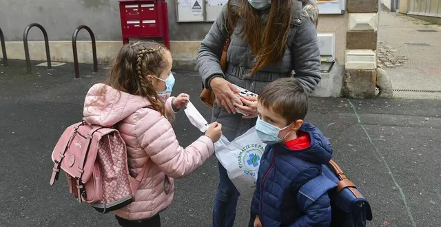 photo la maman d’élise a fait une heureuse en lui trouvant des masques roses ! &copy; photo le maine libre – yvon loue