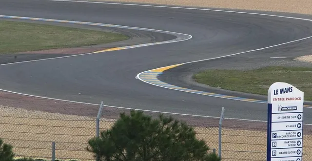 photo les travaux se déroulent à proximité du virage des s bleu. &copy; photo archives le maine libre – denis lambert