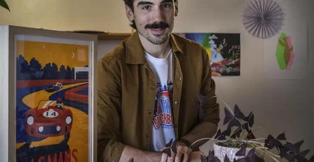 photo le mans, mardi 10 novembre 2020. clément fouquet utilise la technique de la sérigraphie pour réaliser ses affiches et tee-shirts. &copy; photo le maine libre — denis lambert