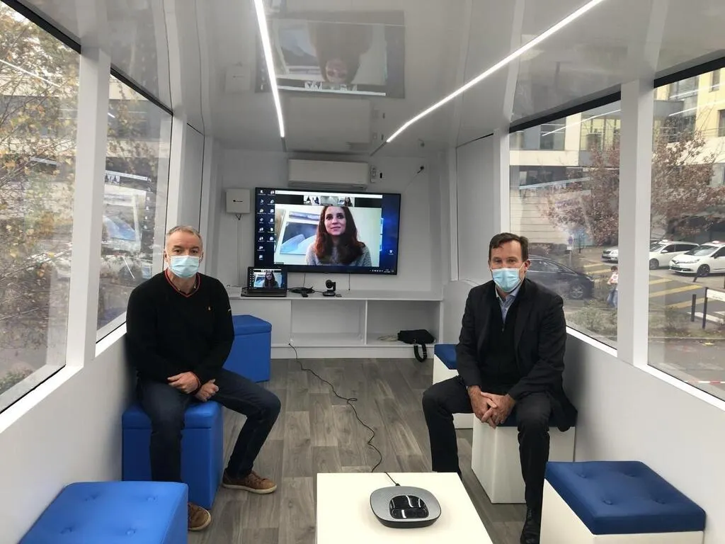 Près de Rennes. À la clinique de SaintGrégoire, un bus Opération Covid