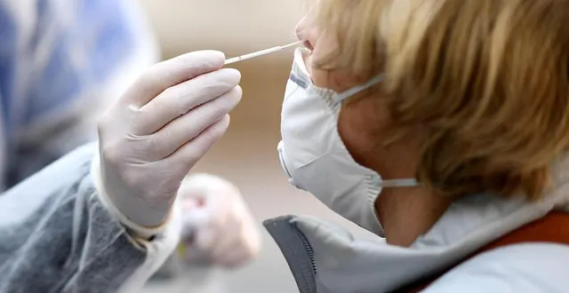 photo le taux d’incidence (nombre de nouveaux cas positifs pour 100 000 habitants sur une période de sept jours) baisse sensiblement. &copy; afp