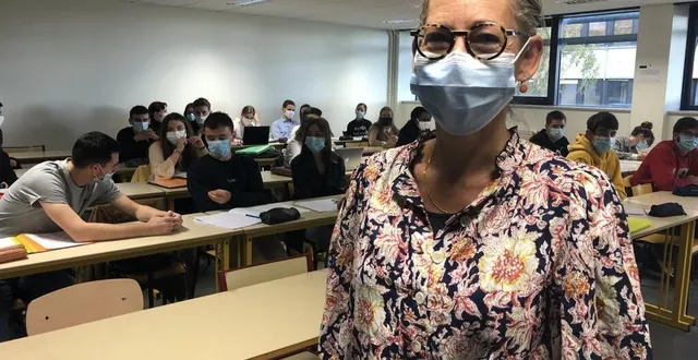 photo patricia olivier enseigne le français aux étudiants de tous cursus. &copy; photo le maine libre