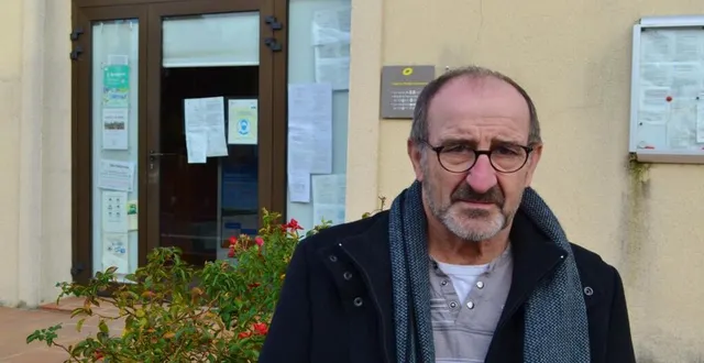 photo le maire, philippe chartier, est très choqué par les incivilités qui ont eu lieu dans sa commune, samedi soir. &copy; ouest-france