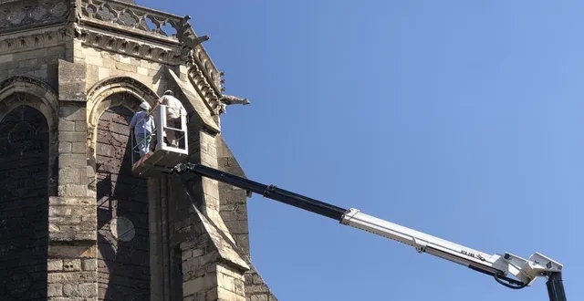 photo la drac a entrepris un diagnostic des vitraux de la chapelle des anges musiciens en septembre 2020. &copy; le maine libre