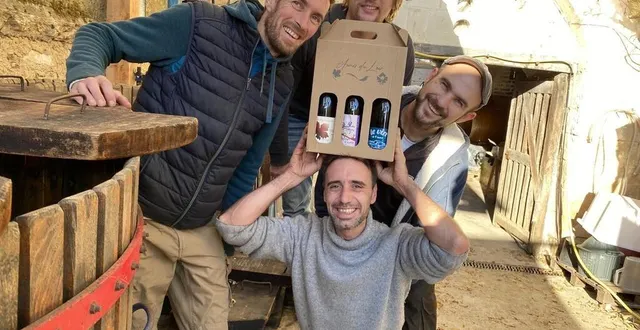 photo quatre viticulteurs trentenaires du sud sarthe ont pris l’habitude de s’entraider. il crée maintenant un coffret commun baptisé les aunis du loir. ce sont julien pelletier, adrien delval, adrien jardin et pierre pradelle. &copy; ouest-france