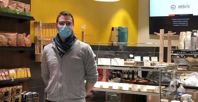 photo le mans, lundi 30 novembre 2020. alexandre fuss, directeur de la boutique paul de la place de la république aura aussi en charge le paul express. &copy; photo le maine libre