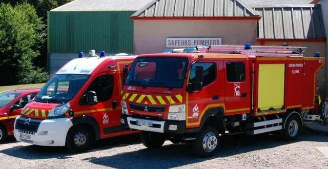 photo les habitants des communes relevant du centre de secours pourront retirer les calendriers chez les commerçants. &copy; ouest-france