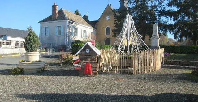 photo « le père noël, explique romain, a appelé pour dire que sa maison en bois avec une cheminée et un toit enneigé digne des maisons des hautes montagnes était ouverte aux enfants, place de l’église. » la boîte aux lettres est ouverte. un parking des rennes éclairé par un grand sapin accueillera tous les enfants. &copy; ouest-france