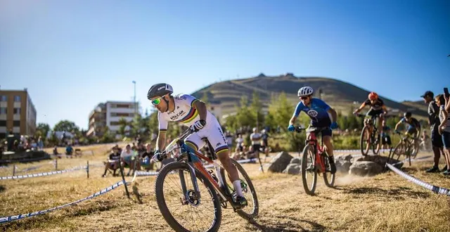 photo sur les championnats de france 2020 de cross-country eliminator, titouan perrin-ganier a remporté son 7e titre national. le premier avec velcan. &copy; paul foulonneau / 3so l'agence