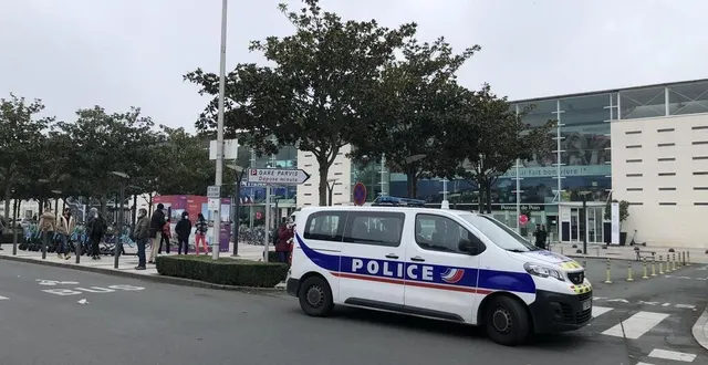 photo la gare d’angers a été évacuée en milieu de matinée, lundi 7 décembre. &copy; co