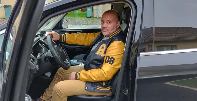 photo aslem chhiti, conducteur de taxi, a frôlé la voiture qui circulait à contresens de nuit sur l’autoroute. il peine à réaliser. &copy; aslem chhiti