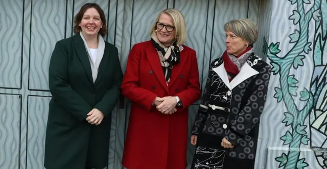 photo de gauche à droite : christine marie, catherine covemaeker et annie paugoy, vice-présidente du centre communal d’action sociale. &copy; ouest-france