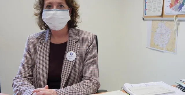 photo karine bouhier dirige le pôle emploi de la ferté-bernard depuis deux ans. &copy; le maine libre