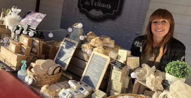 photo venu de la côte vendéenne, sandra vély propose savons et diffuseurs de parfums naturels. &copy; ouest-france