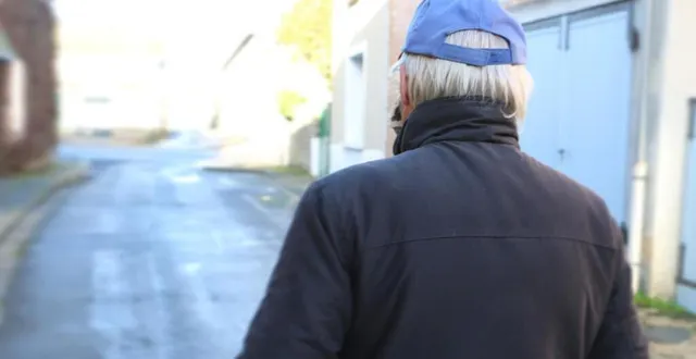 photo à 71 ans, cet habitant du pays de sablé-sur-sarthe peine à sortir de la tête de l’eau. &copy; ouest-france
