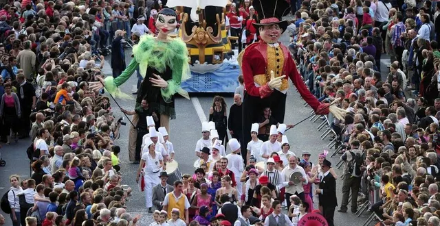 photo le mans fait son cirque fait partie des événements figurant dans le dossier de candidature au label « capitale française de la culture 2022 ». &copy; archives le maine libre – hervé petitbon
