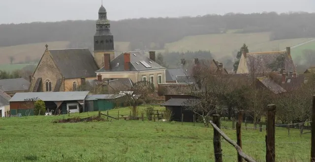 photo vue d’ensemble du village de coudrecieux, dans la sarthe. &copy; ouest-france