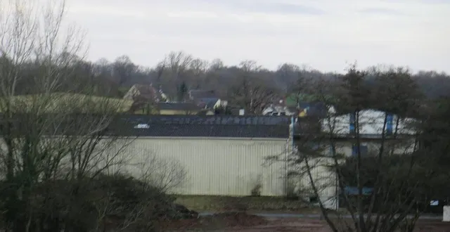 photo la friche industrielle est installée sur la route de vouvray-sur-huisne. &copy; archives le maine libre
