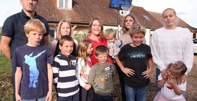 photo la famille gachot vit à thorée-les-pins. &copy; photo olivier dorain/m6