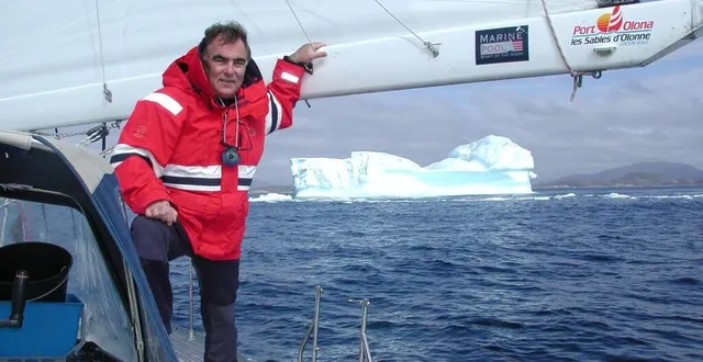 photo parmi les nombreuses aventures de maurice uguen, beaucoup ont eu lieu au pôle nord, ici devant un iceberg au groenland. &copy; maurice uguen