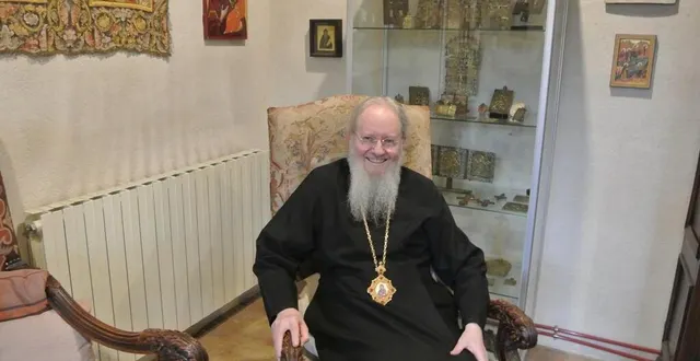 photo l’évêque syméon, dans son bureau au sein du monastère saint-silouane, à saint-mars-de-locquenay. &copy; ouest-france