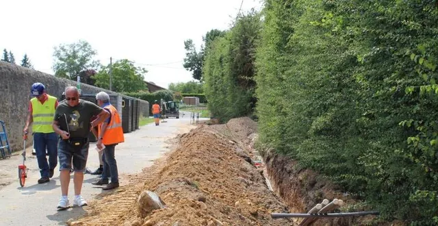 photo les travaux d’enfouissement des réseaux ont été réalisés rue de la malvache avant l’arrivée de la fibre optique. &copy; le maine libre