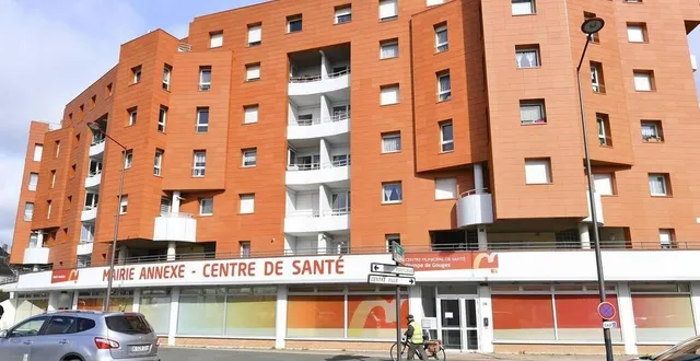 photo le centre municipal de santé ouvert en 2018. &copy; photo archives le maine libre – hervé petitbon
