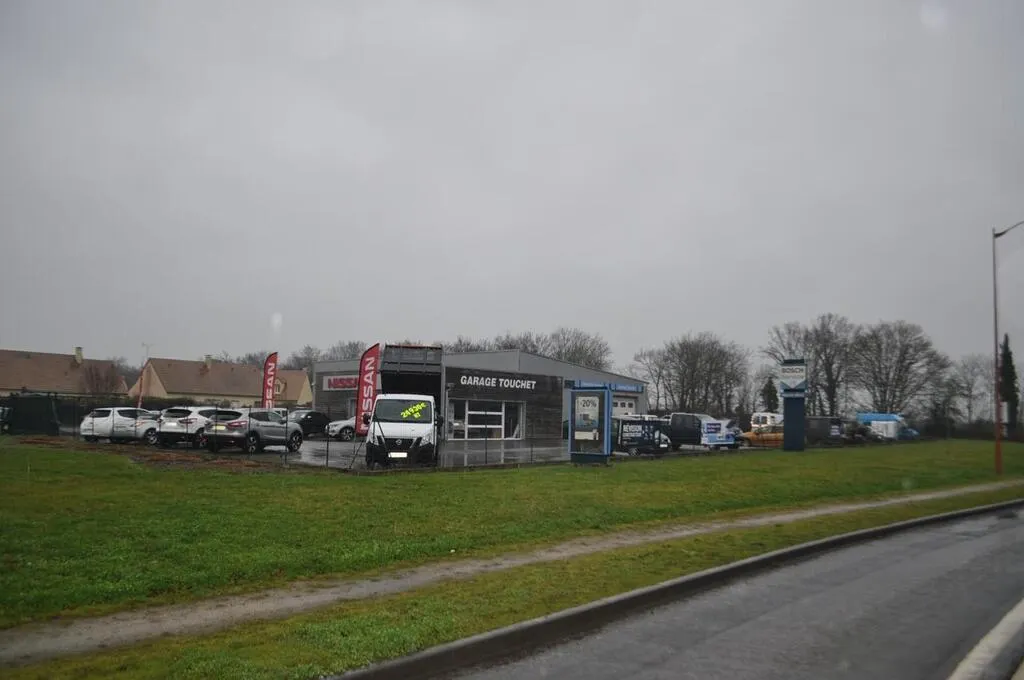 JuignésurSarthe. Un projet d’épicerie et de bar à côté du garage