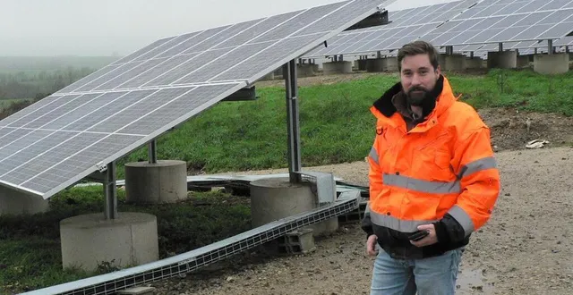 photo julien koechlin, chef de projet de la ferme solaire de grandchamp, est passionné d’énergies renouvelables. &copy; ouest-france