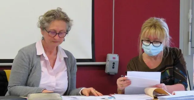 photo la première réunion du conseil municipal en 2021, présidée par nelly poussin, première adjointe (à gauche). &copy; ouest-france