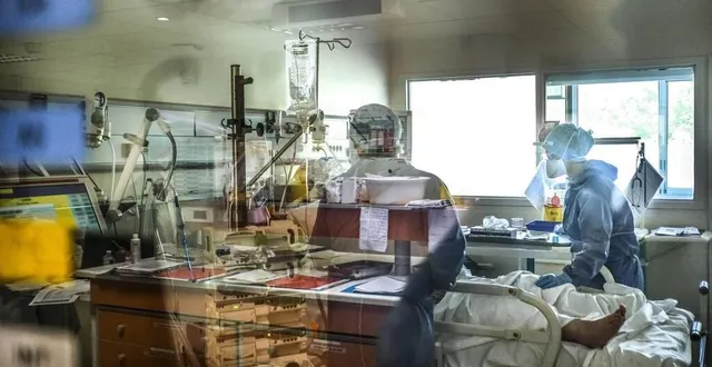 photo à l’hôpital du mans, douze patients sont pris en charge en réanimation ce vendredi 5 février. &copy; photo archives le maine libre denis lambert