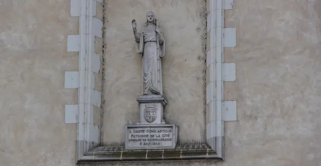 photo le mans, 8 février 2021. une statue de sainte scholastique est visible sur la façade de l’église de la visitation, place de la république. &copy; le maine libre