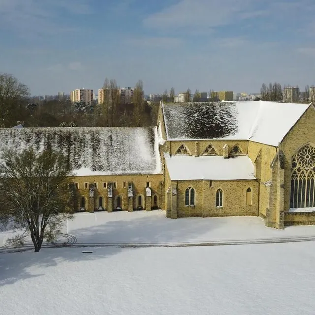 photo a l’abbaye de l’epau.  ©  yvon loue