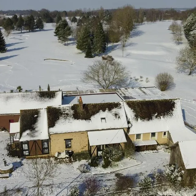 photo au golf de sargé-lès-le-mans.  ©  yvon loue