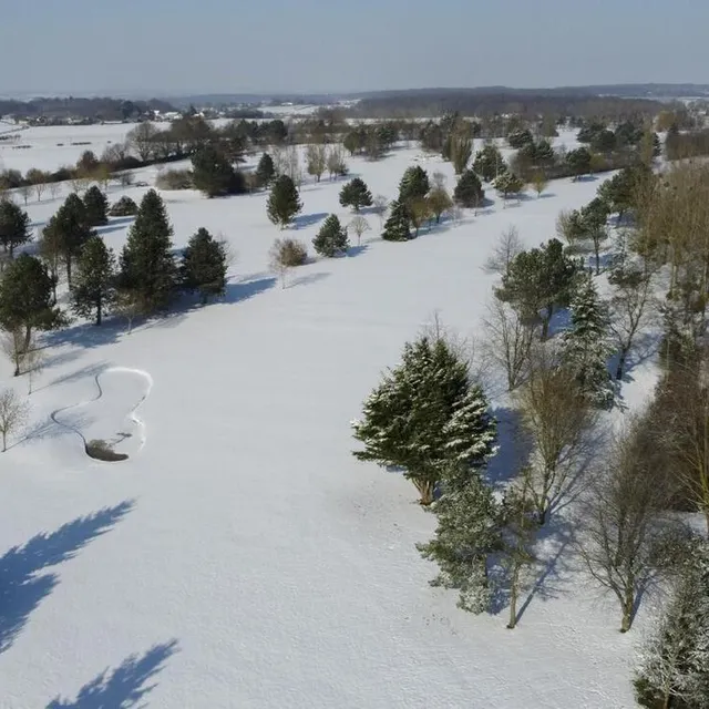 photo au golf de sargé-lès-le-mans.  ©  yvon loue