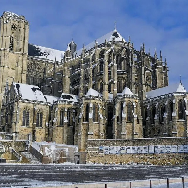 photo la cathédrale du mans.  ©  yvon loue