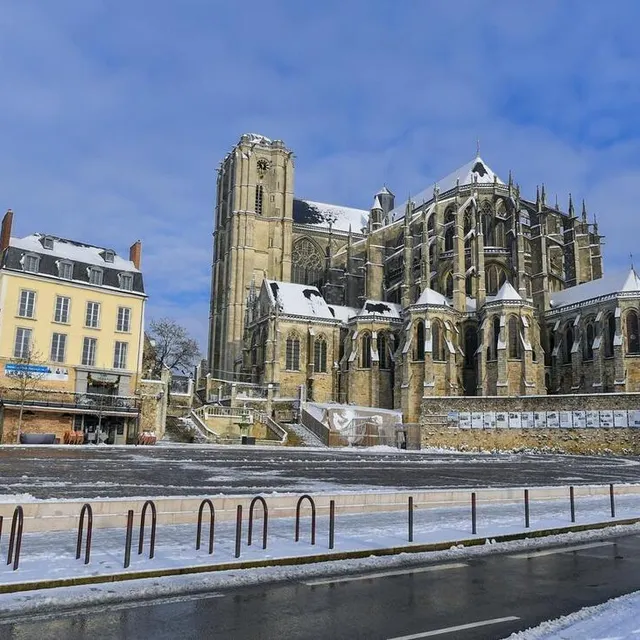 photo la cathédrale du mans.  ©  yvon loue