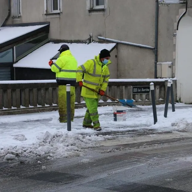 photo sablé-sur-sarthe sous la neige.  ©  ouest-france