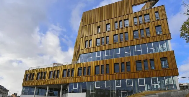 photo  le nouveau siège administratif de oui care au mans.  &copy;  photo le maine libre - yvon loué 