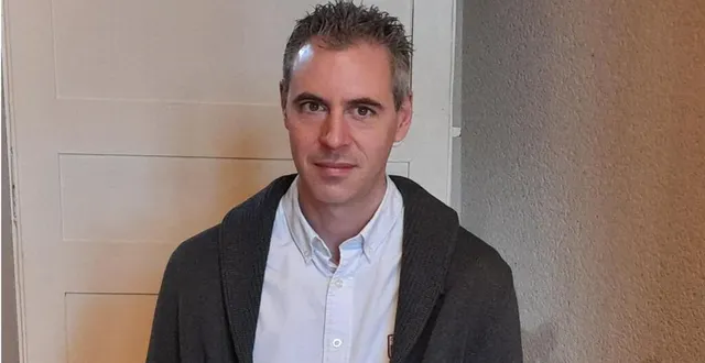 photo  le maire cédric boul veut continuer à embellir son village.  &copy;  le maine libre 