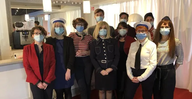 photo  l’équipe de la scène nationale 61 tout en costume pour la prochaine capsule vidéo.  &copy;  ouest-france 