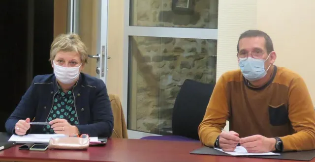 photo  catherine blanchet, adjointe, et hubert toreau, conseiller.  &copy;  le maine libre 