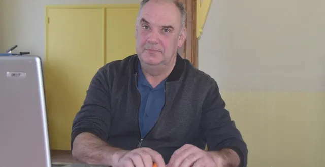 photo  le maire, michel froger s’est exprimé au nom du conseil municipal.  &copy;  le maine libre 