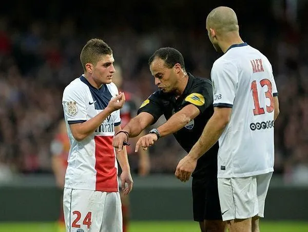 photo saïd ennjimi a arbitré près de 250 matches de ligue 1 et sa perception du métier a évolué au cours de sa carrière.  ©  ouest france