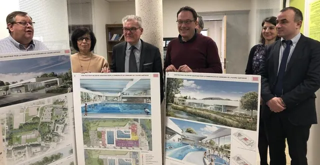 photo  le projet du futur centre aquatique communautaire a été présenté aux élus de l’huisne sarthoise. livraison en 2023.  &copy;  photo archives « le maine libre » 