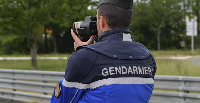 photo  les contrôles de vitesse annoncés par la gendarmerie.  &copy;  archives le maine libre – yvon loué 