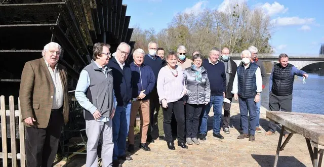 photo  le collectif a tenu sa réunion dans le moulin de parcé-sur-sarthe, appartenant à isabelle monnet.  &copy;  le maine libre 