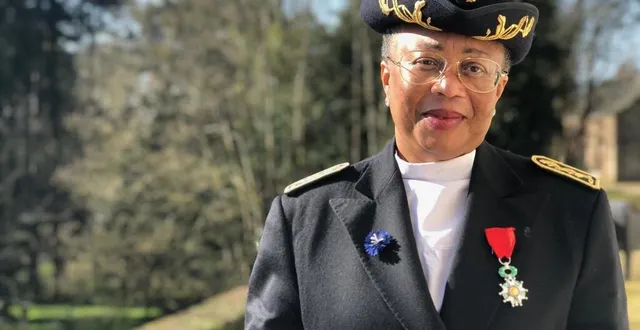 photo  anny pietri (qui a ôté son masque pour la photo) a pris ses fonctions de sous-préfète de l’arrondissement de segré-en-anjou bleu, lundi 1er mars.  &copy;  ouest-france 