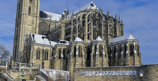 photo  les reliques de sainte bernadette seront exposées à la cathédrale du mans.  &copy;  yvon loue – le maine libre 