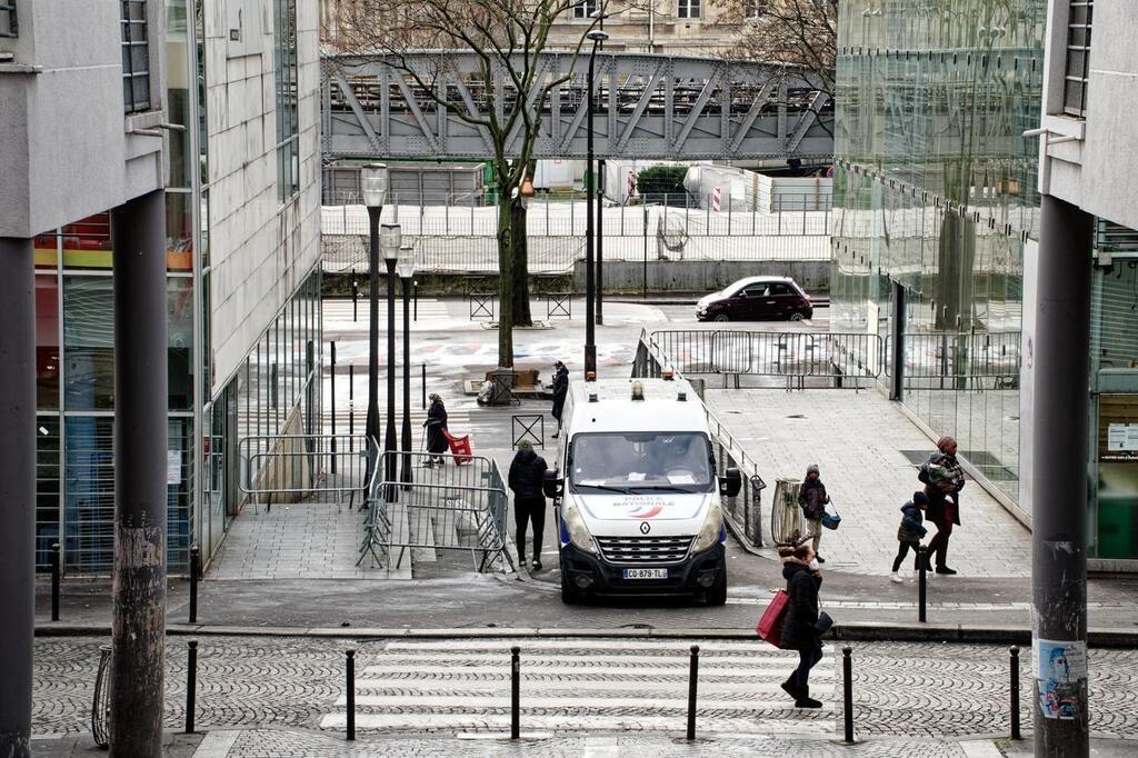 Paris Le Quartier De La Goutte Dor Face La D Linquance Des